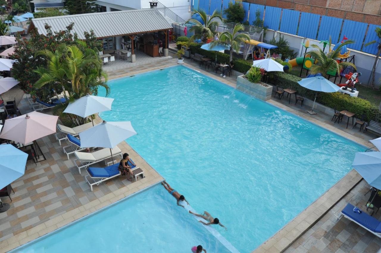 Hotel Sky Blue Mada Alasora Экстерьер фото