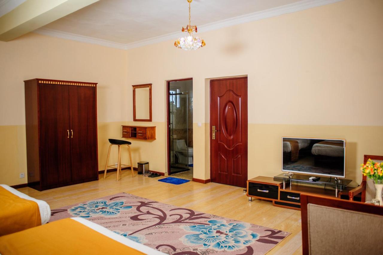 Hotel Sky Blue Mada Alasora Экстерьер фото