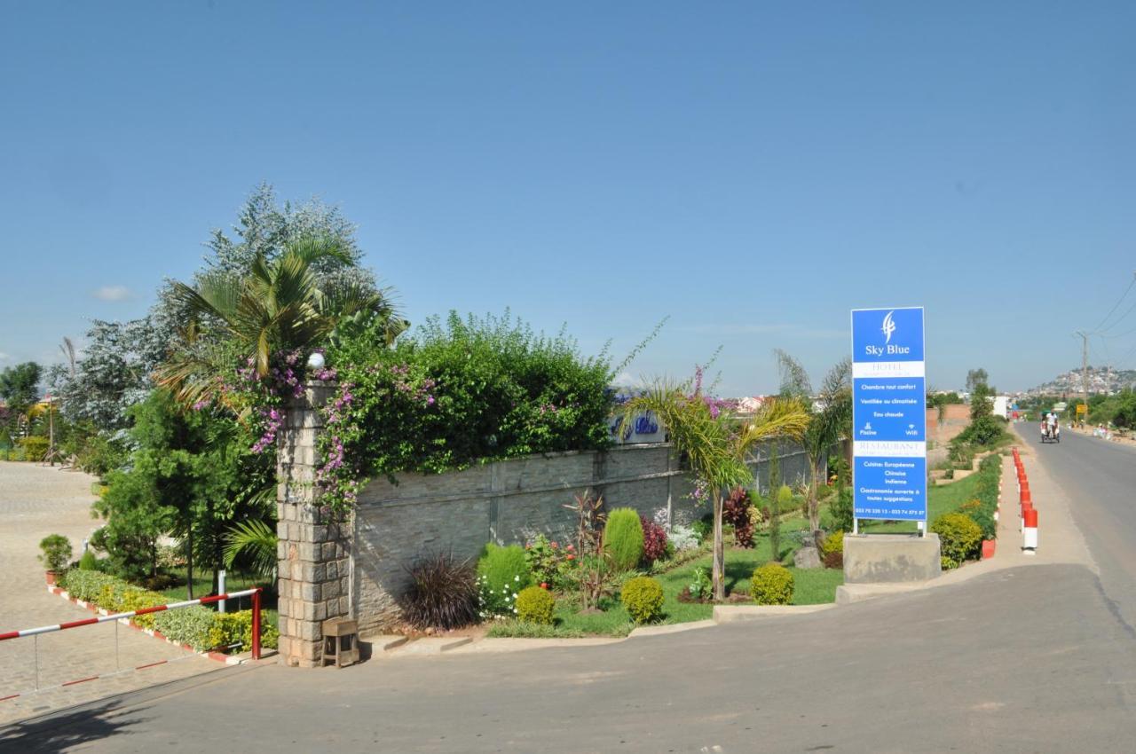 Hotel Sky Blue Mada Alasora Экстерьер фото